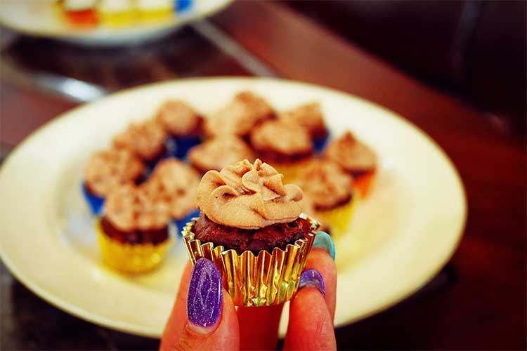 Mini Vegan Cupcakes